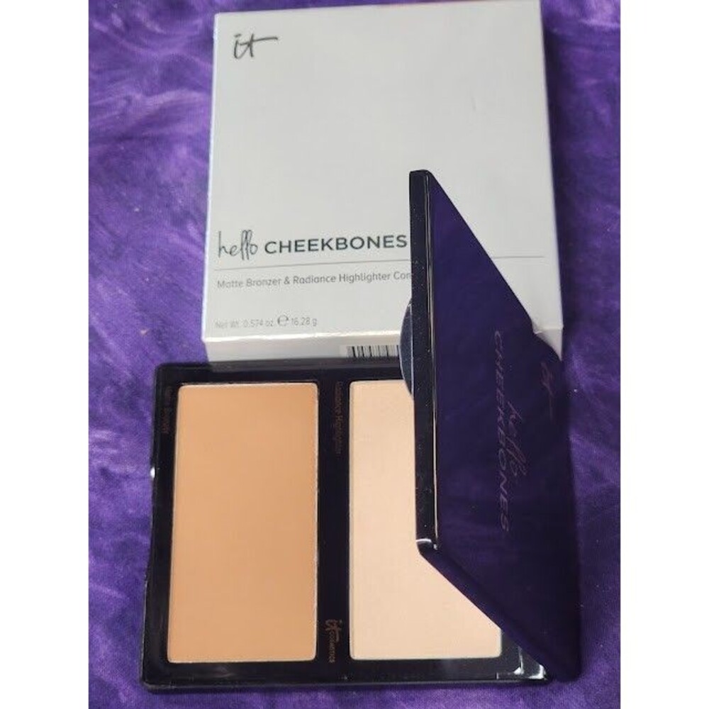 IT Cosmetics Hello Cheekbones Matte Bronzer Radiance Highlighter Contouring Duo